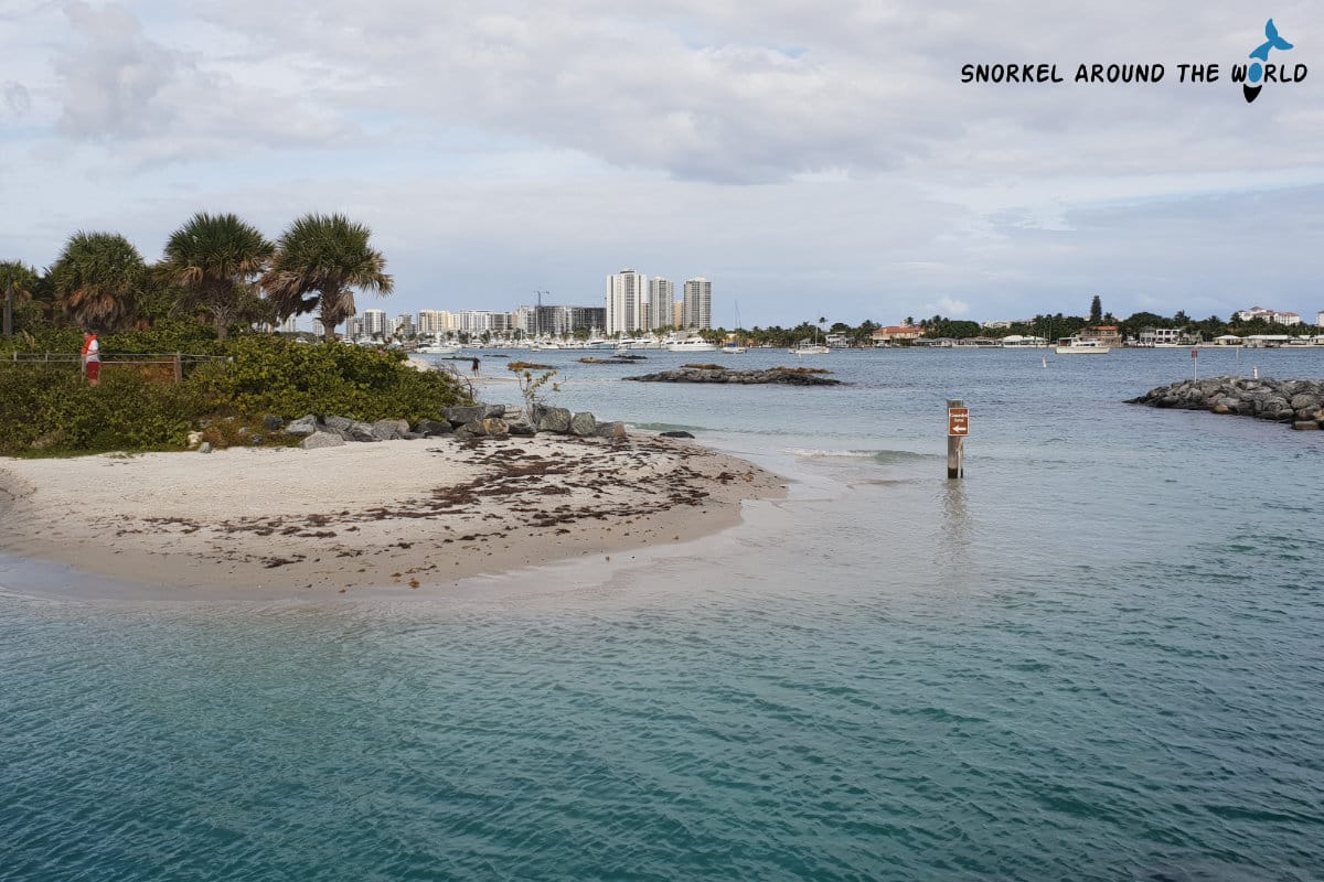 arriving to Peanut Island Park with the ferry