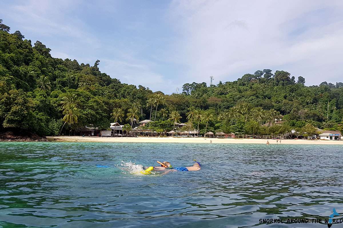 snorkelers snorkeling in Koh Ngai