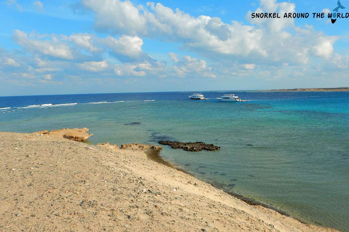 snorkeling boats in Marsa Mubarak